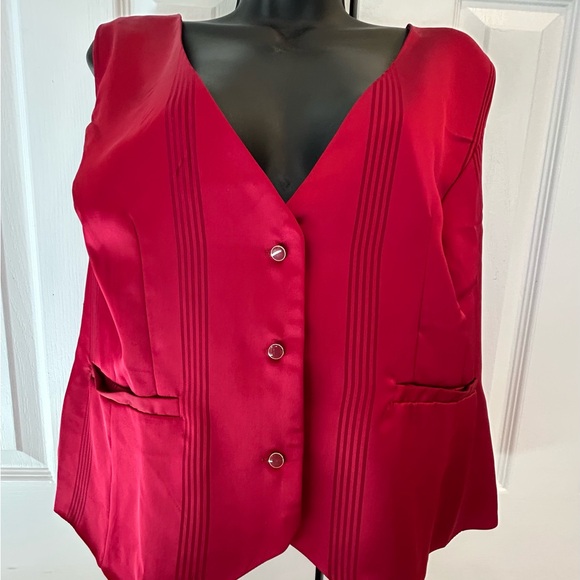 New York & Company Jackets & Blazers - NWT New York & Company Vibrant Scarlet Red Satin Button Up Vest Size 16